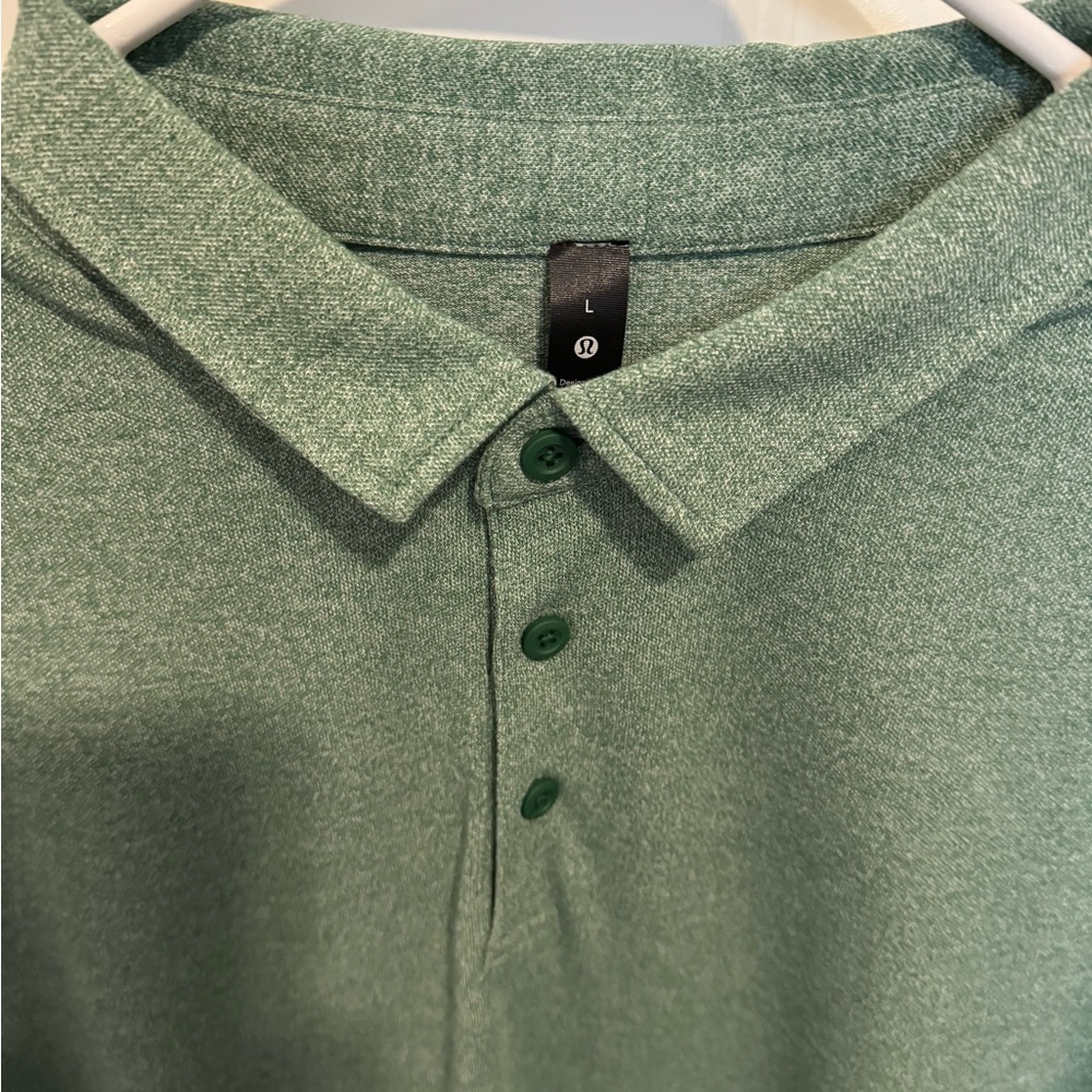 Lululemon Polo. Large.